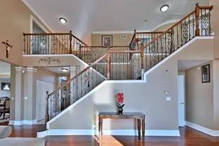 5761 Providence Dr, Hoffman Estates, IL 60192 - Photo 27