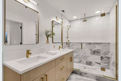 3204 N Kostner Avenue #204, Chicago, IL 60641 - Photo 13