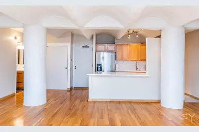 345 N Canal Street #1307, Chicago, IL 60606 - Photo 13