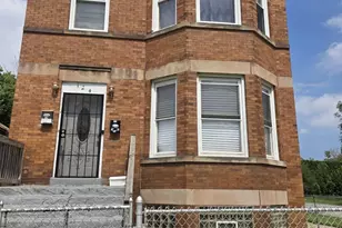 124 E 110th St, Chicago, IL 60628 - Photo 1