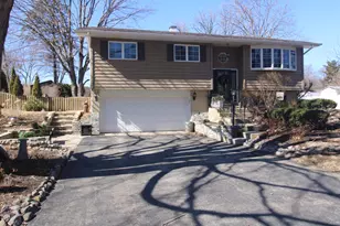 207 York Pl, New Lenox, IL 60451 - Photo 3