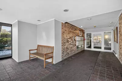 940 E Old Willow Road #312, Prospect Heights, IL 60070 - Photo 3