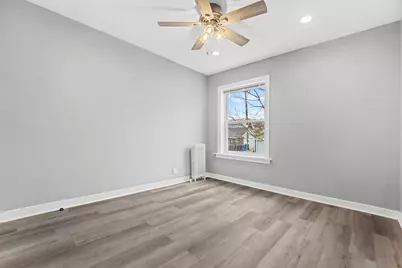 2950 W Waveland Avenue #1, Chicago, IL 60618 - Photo 9