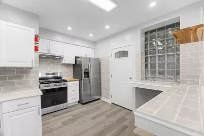 2950 W Waveland Avenue #1, Chicago, IL 60618 - Photo 3