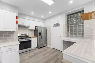 2950 W Waveland Ave, Chicago, IL 60618 - Photo 3