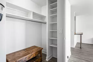 5757 N Sheridan Rd, Chicago, IL 60660 - Photo 9