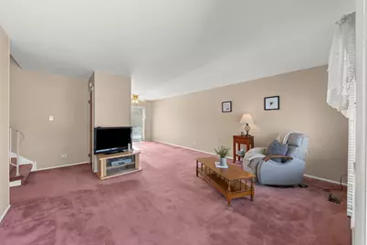 215 E Lincoln Avenue, Glendale Heights, IL 60139 - Photo 3