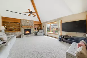 18 Newgate Ave, Naperville, IL 60565 - Photo 9