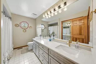 18 Newgate Ave, Naperville, IL 60565 - Photo 19