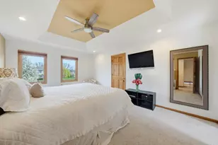 18 Newgate Ave, Naperville, IL 60565 - Photo 15