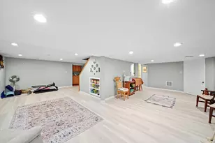 18 Newgate Ave, Naperville, IL 60565 - Photo 23