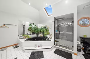 18 Newgate Ave, Naperville, IL 60565 - Photo 17