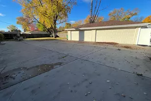 517 Bethel Dr, Joliet, IL 60435 - Photo 17