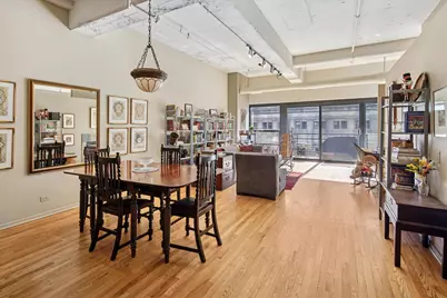 130 S Canal Street #323, Chicago, IL 60606 - Photo 5