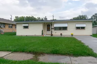 3207 Darwood Dr, Rockford, IL 61101 - Photo 1