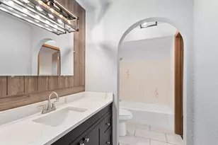 9237 S 77th Ave, Hickory Hills, IL 60457 - Photo 21