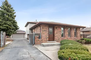 9237 S 77th Ave, Hickory Hills, IL 60457 - Photo 1