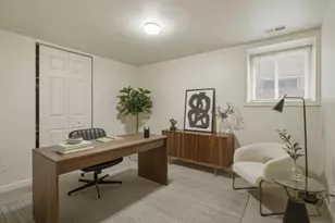 5940 N Bernard St, Chicago, IL 60659 - Photo 23