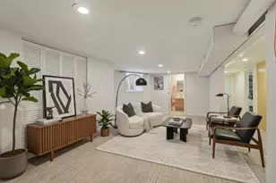 5940 N Bernard St, Chicago, IL 60659 - Photo 21