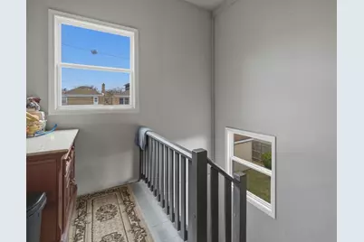 5940 N Bernard Street, Chicago, IL 60659 - Photo 9