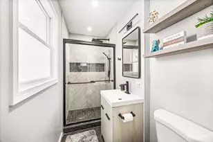 764 Scott Dr, Elgin, IL 60123 - Photo 13