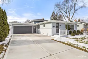 764 Scott Dr, Elgin, IL 60123 - Photo 27