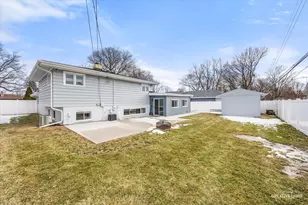 764 Scott Dr, Elgin, IL 60123 - Photo 25