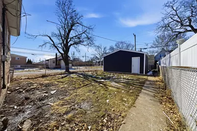 8856 S Parnell Avenue, Chicago, IL 60620 - Photo 15