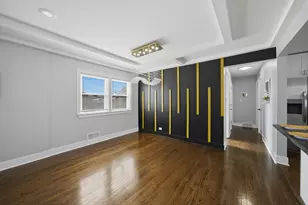 8856 S Parnell Ave, Chicago, IL 60620 - Photo 3