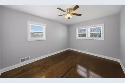 8856 S Parnell Avenue, Chicago, IL 60620 - Photo 11