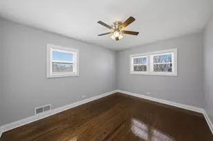 8856 S Parnell Ave, Chicago, IL 60620 - Photo 11