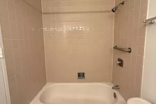 1030 N State St, Chicago, IL 60610 - Photo 11