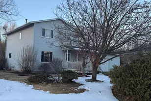 103 Balclutha Ct SW, Poplar Grove, IL 61065 - Photo 5