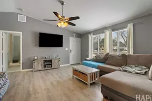 4801 Rose St, Crystal Lake, IL 60014 - Photo 3