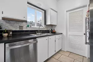 682 Zachary Dr, Romeoville, IL 60446 - Photo 13