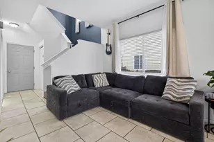 682 Zachary Dr, Romeoville, IL 60446 - Photo 5