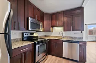 3033 N Sheridan Rd, Chicago, IL 60657 - Photo 7