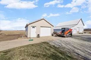 422 E 600 North Rd, Buckley, IL 60918 - Photo 23