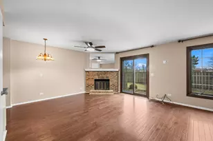 1554 N Windsor Dr, Arlington Heights, IL 60004 - Photo 11