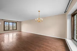 1554 N Windsor Dr, Arlington Heights, IL 60004 - Photo 7