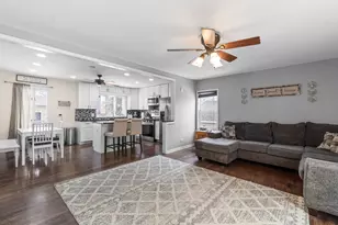 45 Cambridge Ln, Glendale Heights, IL 60139 - Photo 5