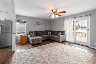 45 Cambridge Ln, Glendale Heights, IL 60139 - Photo 3