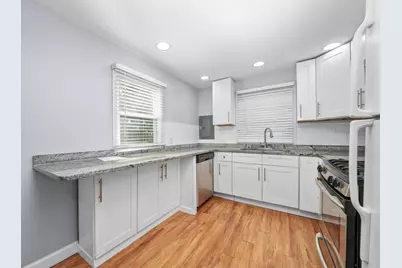 2623 W 96th Place, Evergreen Park, IL 60805 - Photo 7