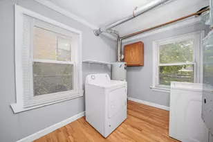 2623 W 96th Pl, Evergreen Park, IL 60805 - Photo 9