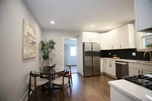 5536 W Melrose St, Chicago, IL 60641 - Photo 9