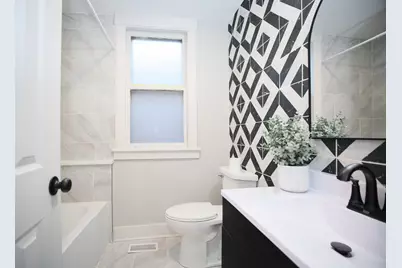 5536 W Melrose Street, Chicago, IL 60641 - Photo 13