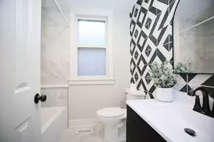 5536 W Melrose St, Chicago, IL 60641 - Photo 13