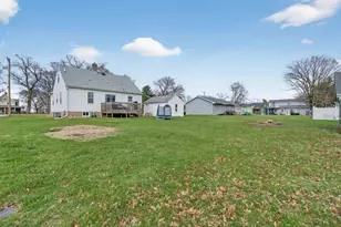 345 W Division St, Coal City, IL 60416 - Photo 25