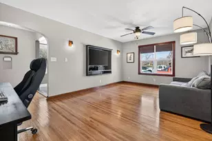 345 W Division St, Coal City, IL 60416 - Photo 9