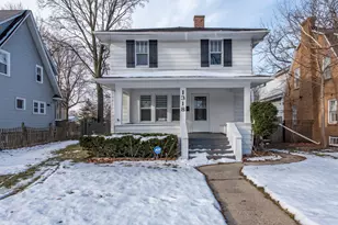 1318 N Jackson St, Waukegan, IL 60085 - Photo 1
